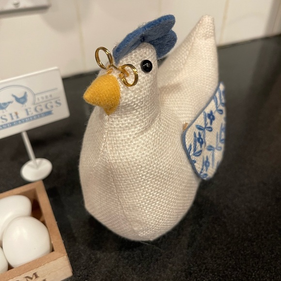 NWOT Country Chicken Tiered tray Fresh Eggs and 2 Kitchen Towel Set - Picture 2 of 8